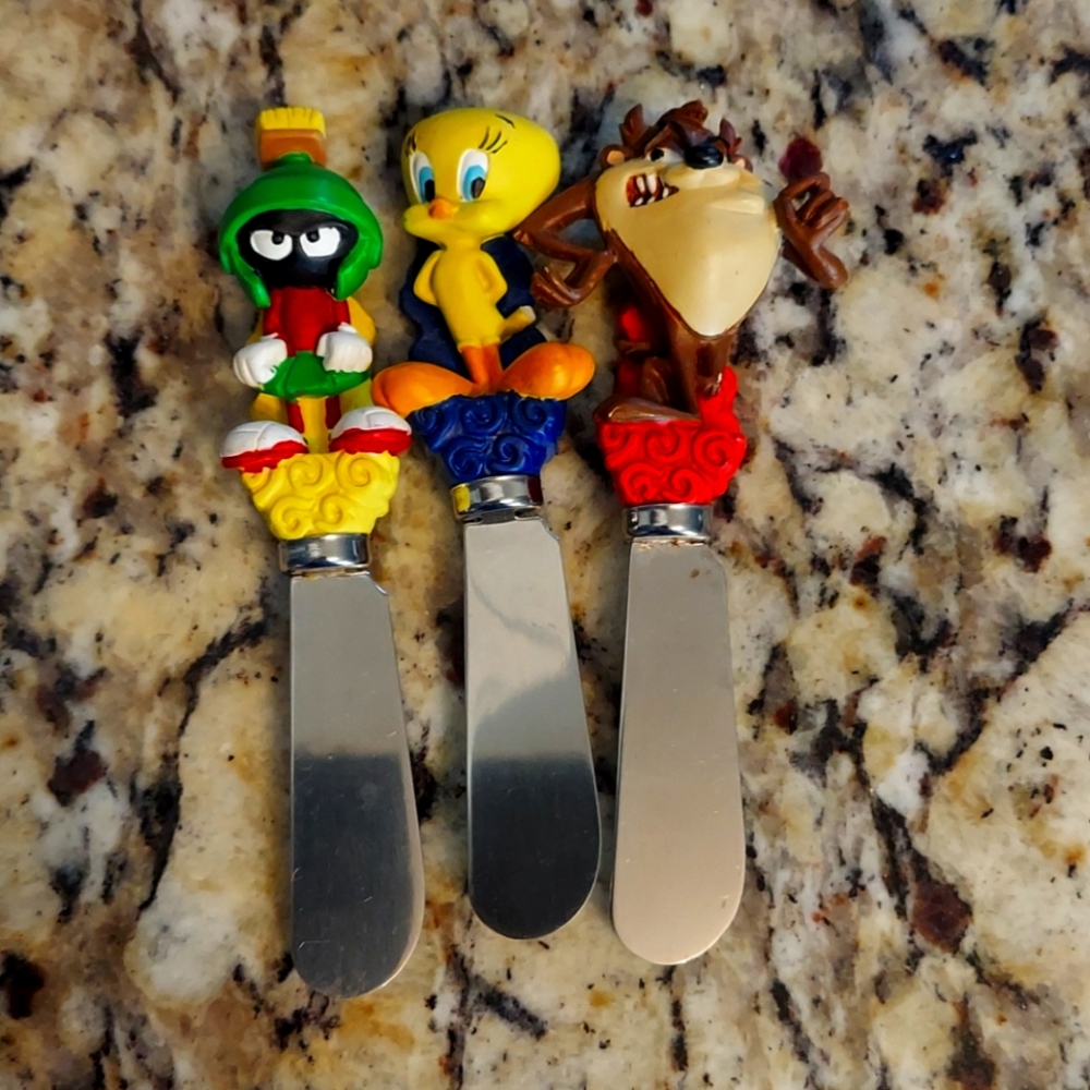 Looney Tunes Spreaders